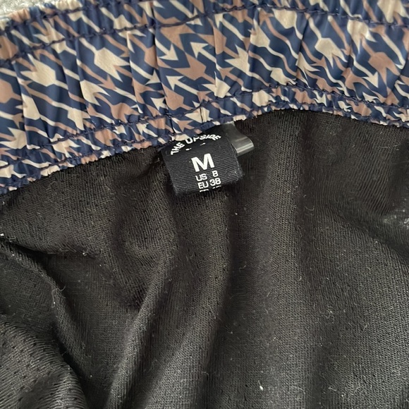 The Upside - Arrow shorts size M navy/tan - Picture 4 of 4